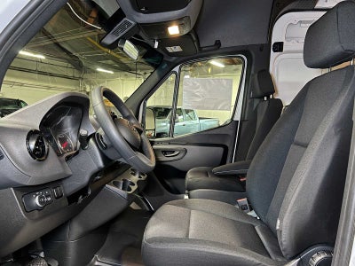 2025 Mercedes-Benz Sprinter Cargo Van 2500 Standard Roof I4 Diesel 144" RWD