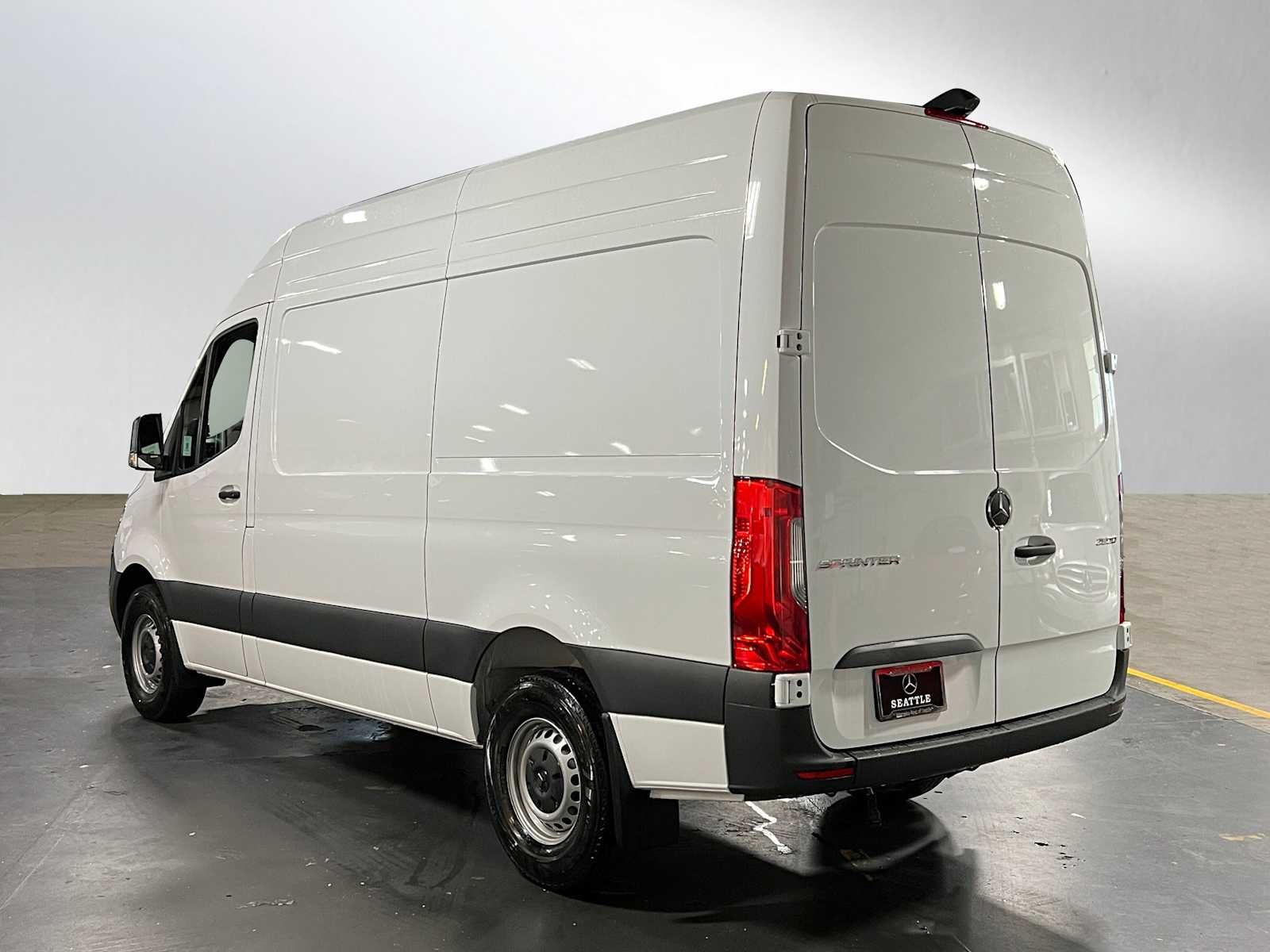 2025 Mercedes-Benz Sprinter Cargo Van 2500 Standard Roof I4 Diesel 144" RWD