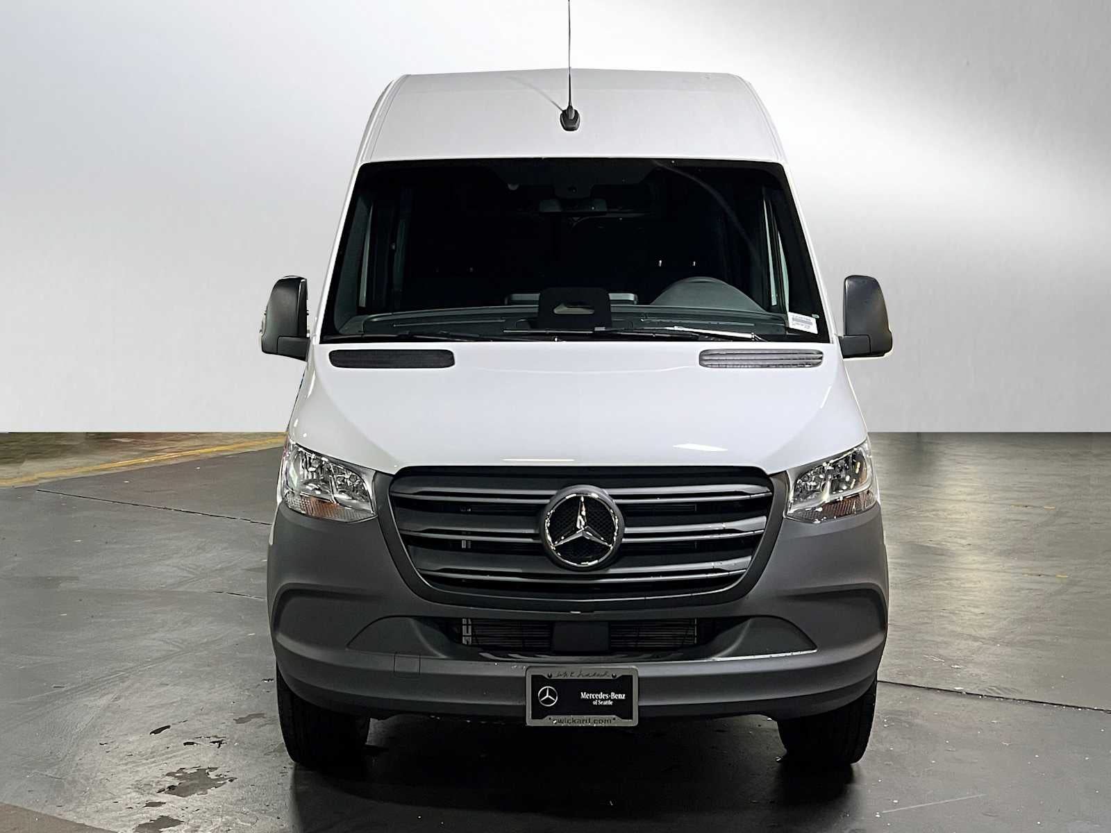 2025 Mercedes-Benz Sprinter Cargo Van 2500 Standard Roof I4 Diesel 144" RWD