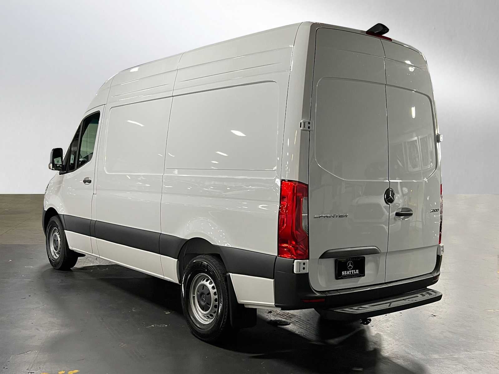 2025 Mercedes-Benz Sprinter Cargo Van 2500 Standard Roof I4 Diesel 144" RWD