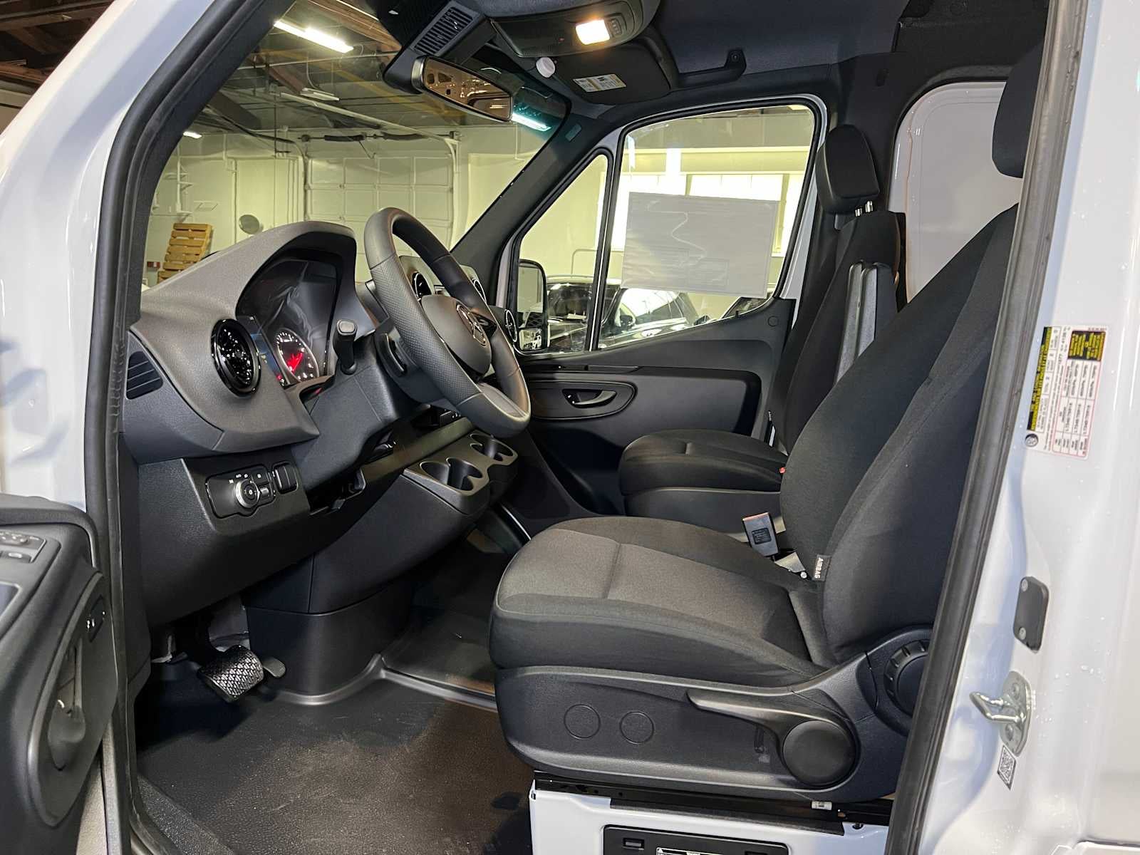 2025 Mercedes-Benz Sprinter Cargo Van 2500 Standard Roof I4 Diesel 144" RWD