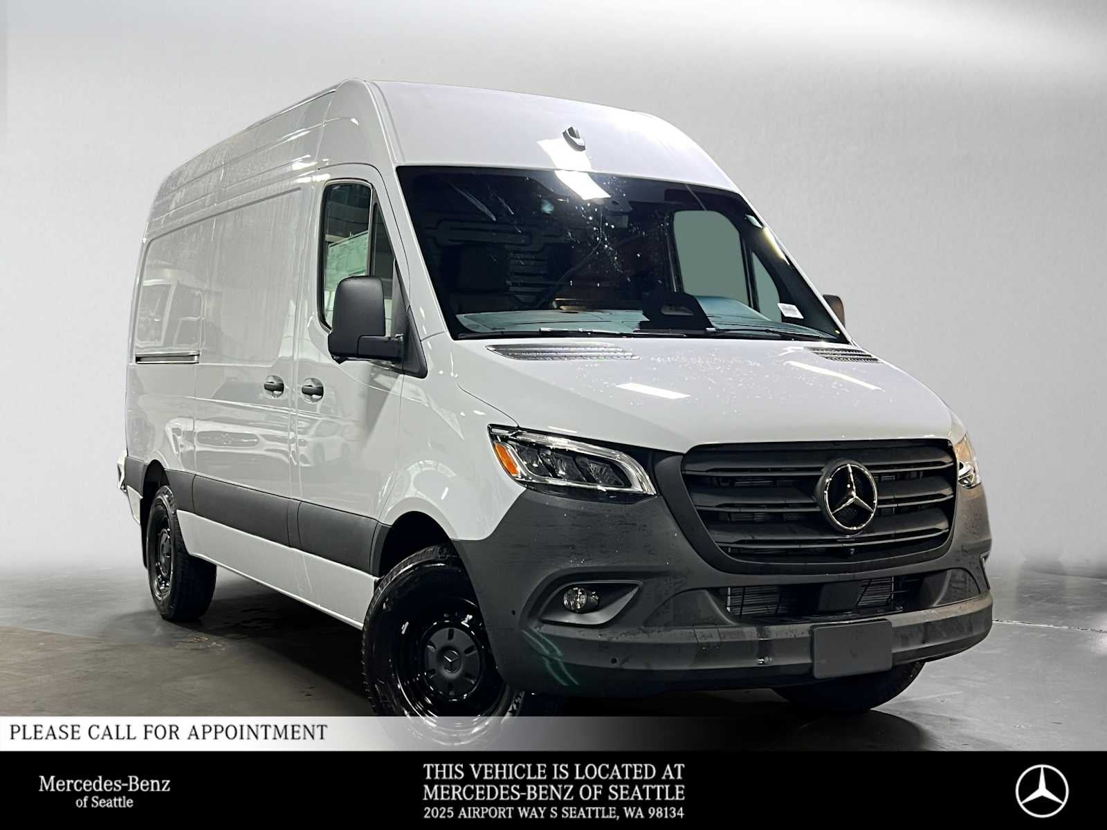 2026 Mercedes-Benz Sprinter Cargo 2500 Standard Roof I4 Diesel 144 RWD
