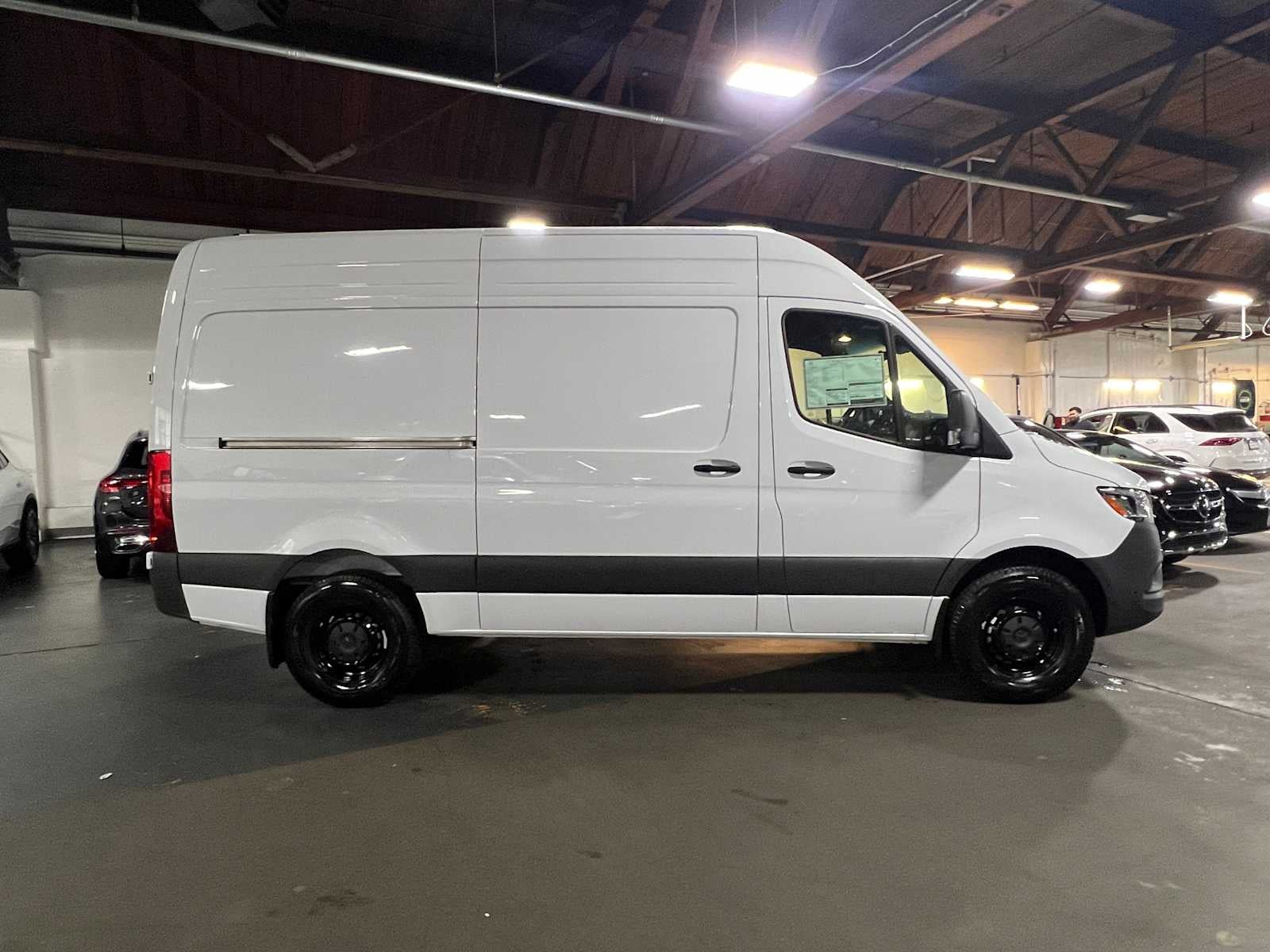 2026 Mercedes-Benz Sprinter Cargo 2500 Standard Roof I4 Diesel 144 RWD