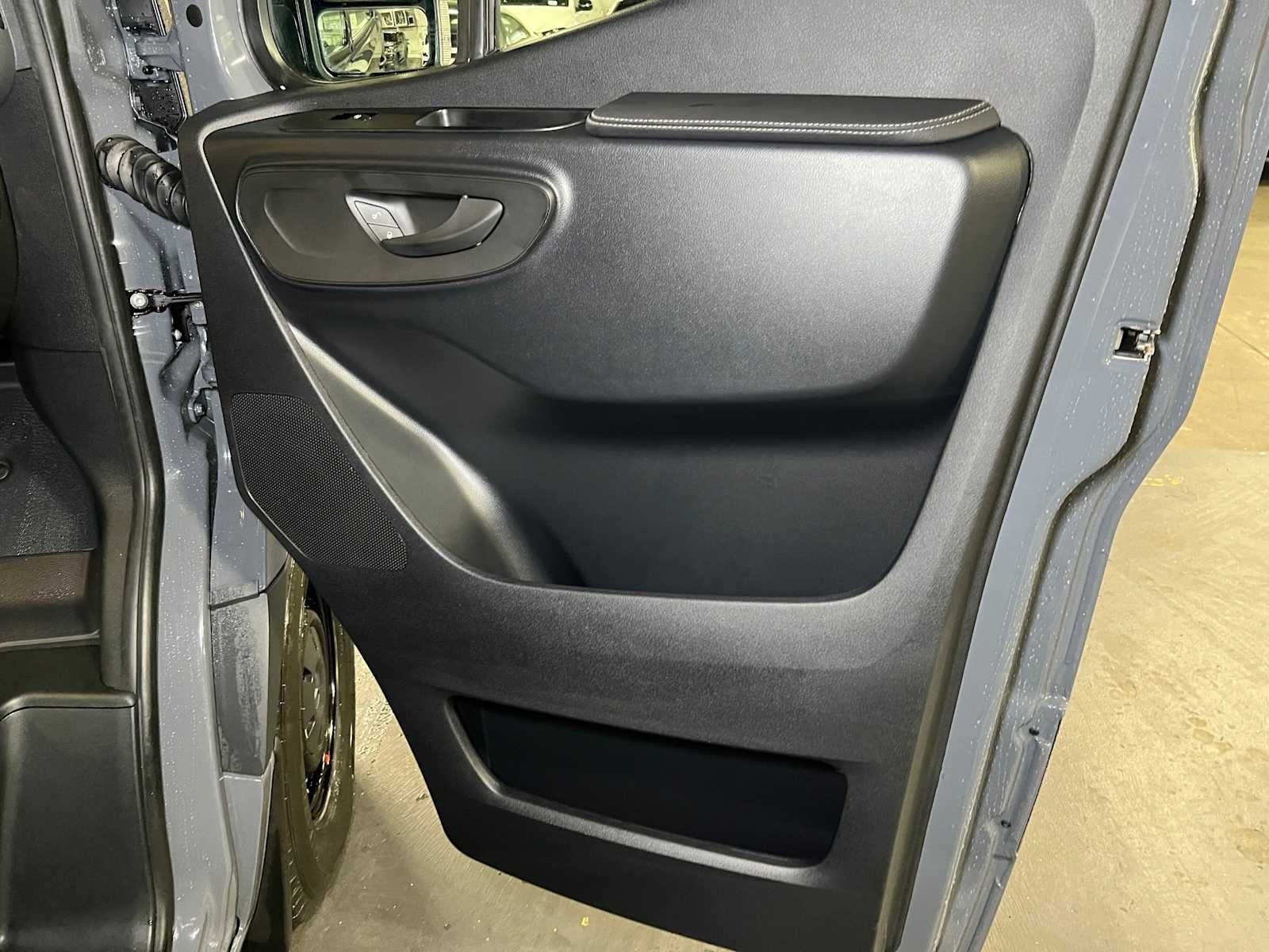 2026 Mercedes-Benz Sprinter Cargo 2500 Standard Roof I4 Diesel 144 RWD