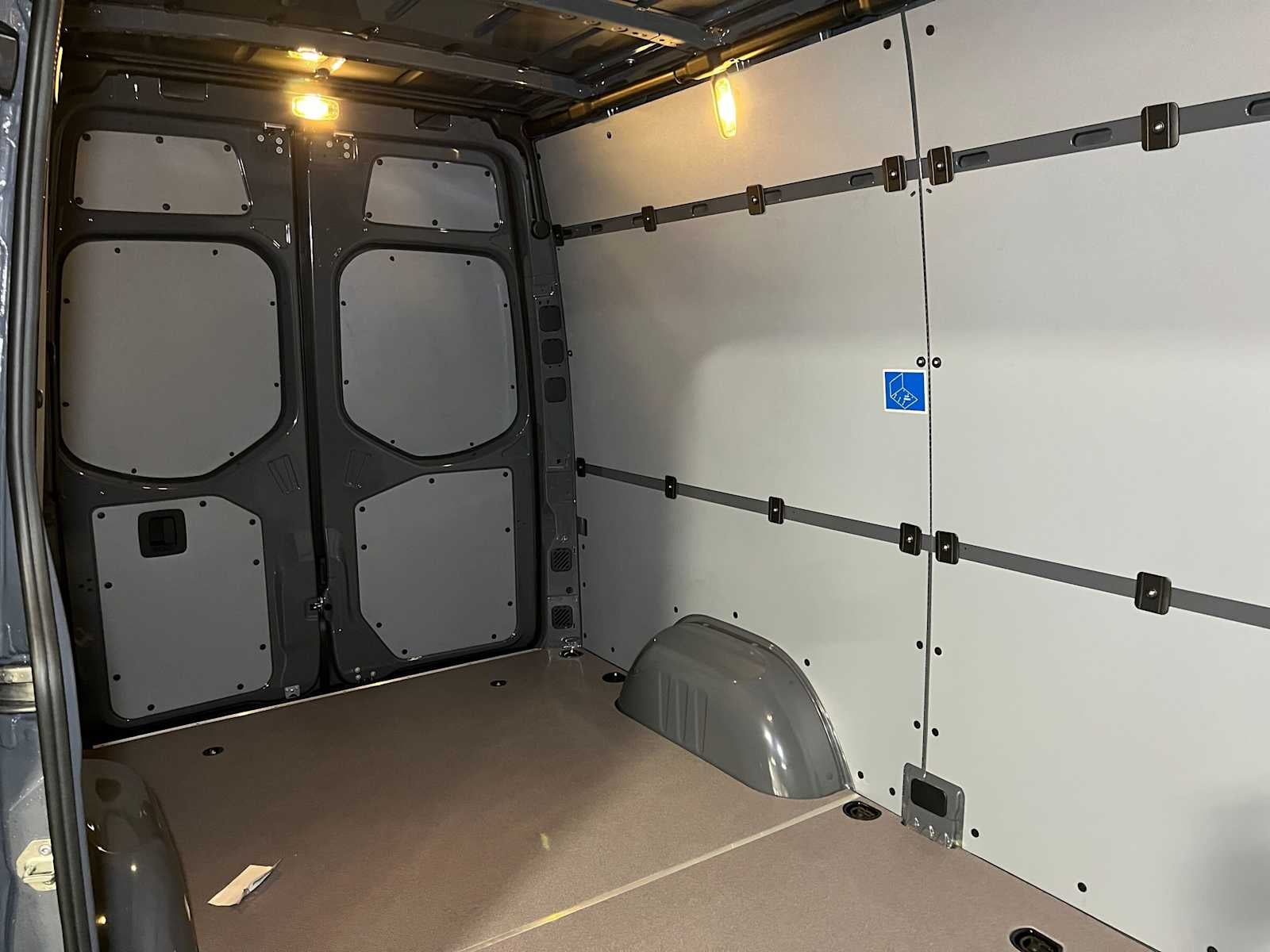 2026 Mercedes-Benz Sprinter Cargo 2500 Standard Roof I4 Diesel 144 RWD