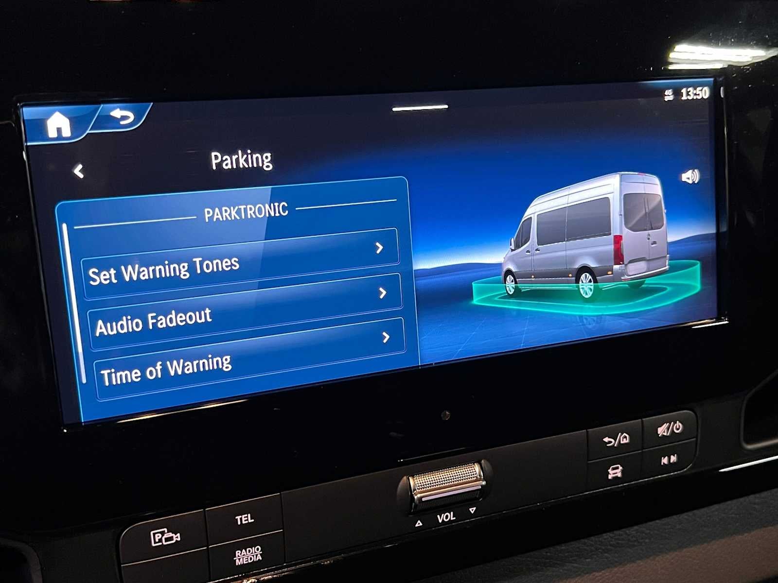 2026 Mercedes-Benz Sprinter Cargo 2500 Standard Roof I4 Diesel 144 RWD