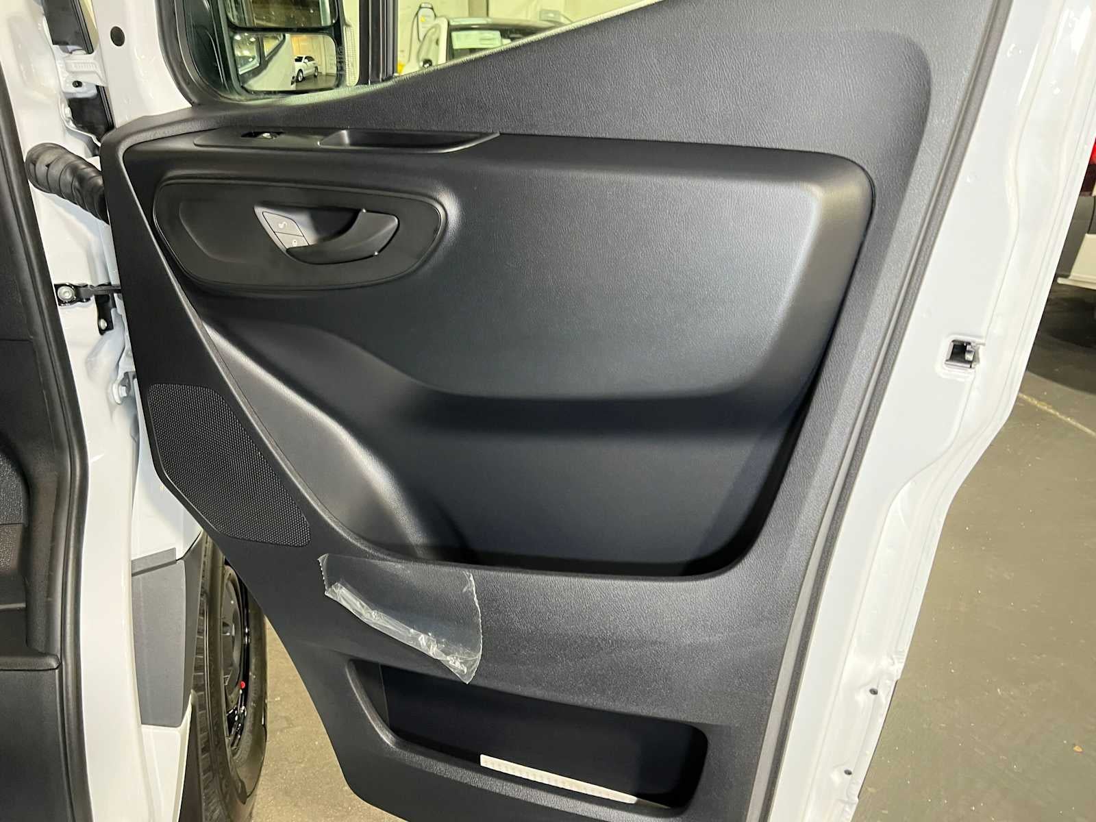2026 Mercedes-Benz Sprinter Cargo 2500 Standard Roof I4 Diesel 144 RWD