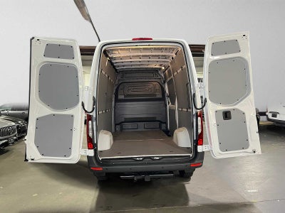 2026 Mercedes-Benz Sprinter Cargo 2500 Standard Roof I4 Diesel 144 RWD