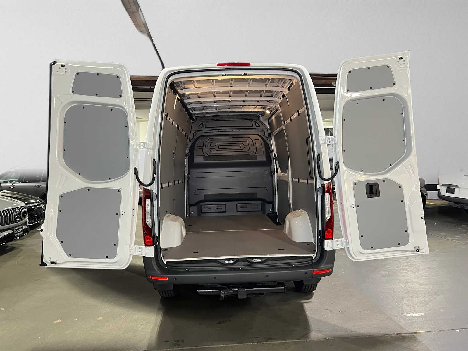 2026 Mercedes-Benz Sprinter Cargo 2500 Standard Roof I4 Diesel 144 RWD