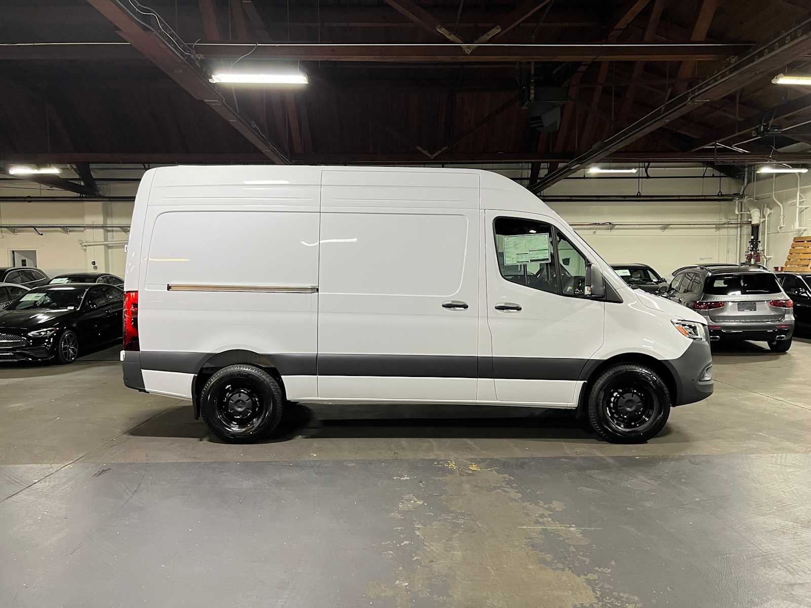 2026 Mercedes-Benz Sprinter Cargo 2500 Standard Roof I4 Diesel 144 RWD