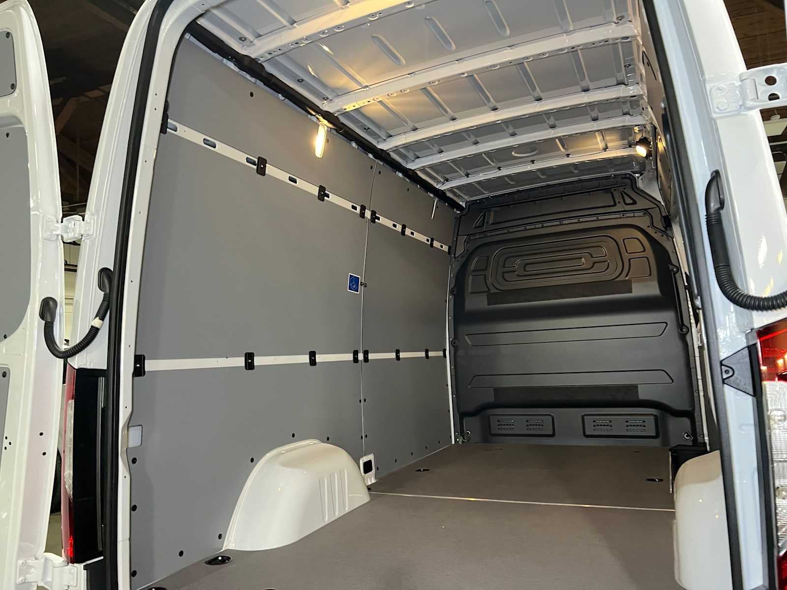 2026 Mercedes-Benz Sprinter Cargo 2500 Standard Roof I4 Diesel 144 RWD