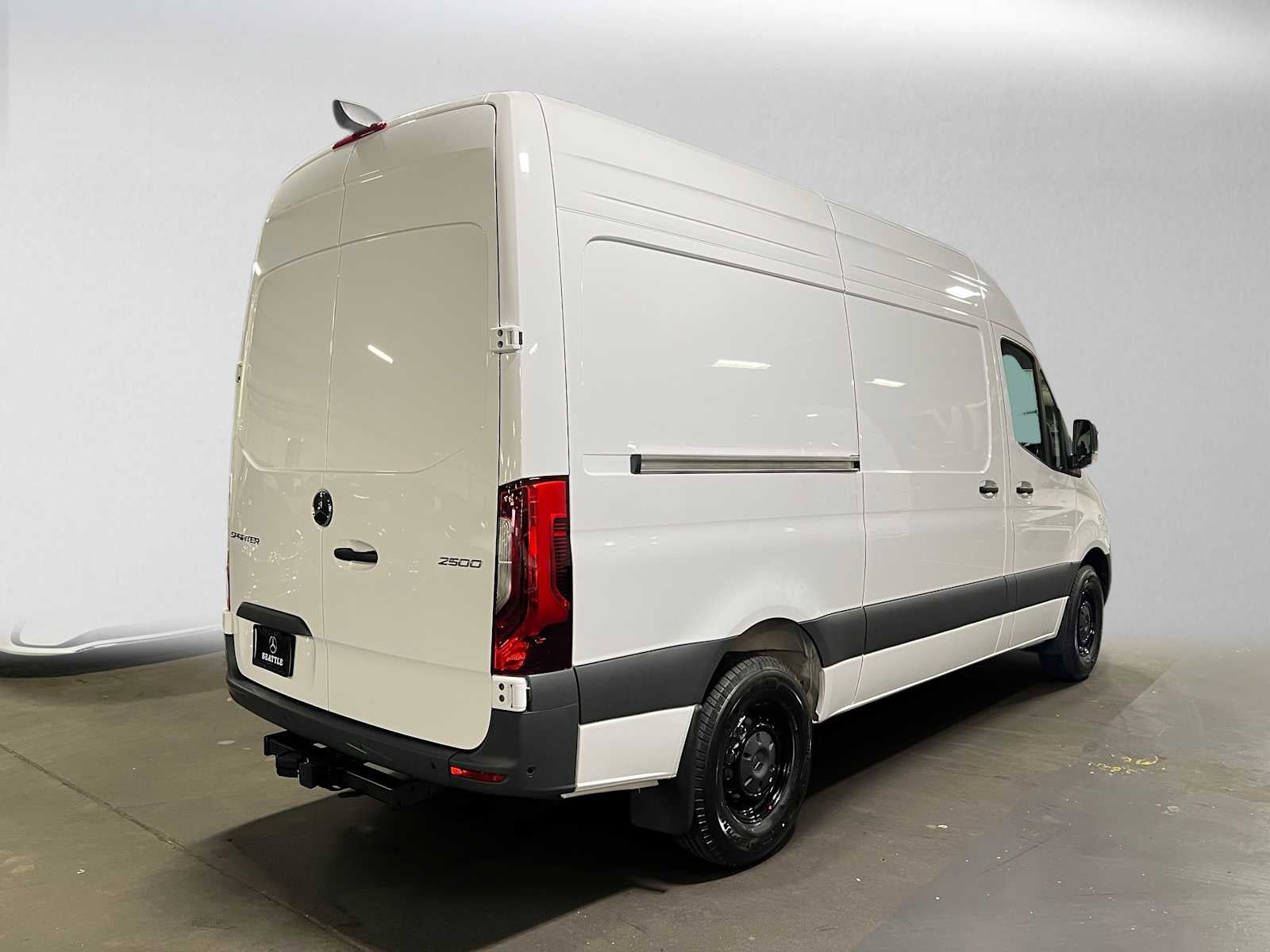 2026 Mercedes-Benz Sprinter Cargo 2500 Standard Roof I4 Diesel 144 RWD