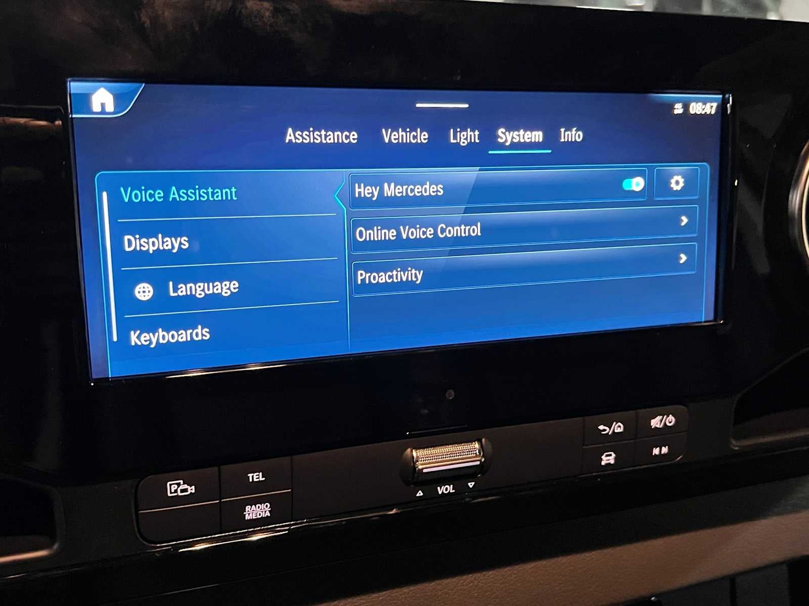 2026 Mercedes-Benz Sprinter Cargo 2500 Standard Roof I4 Diesel 144 RWD