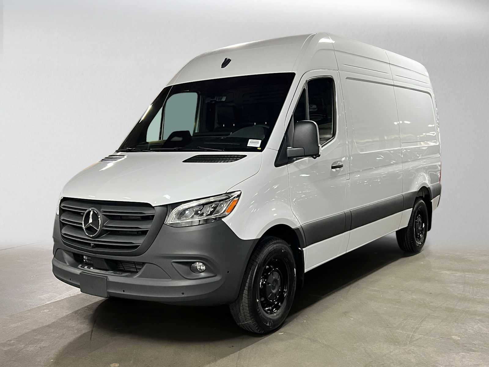2026 Mercedes-Benz Sprinter Cargo 2500 Standard Roof I4 Diesel 144 RWD