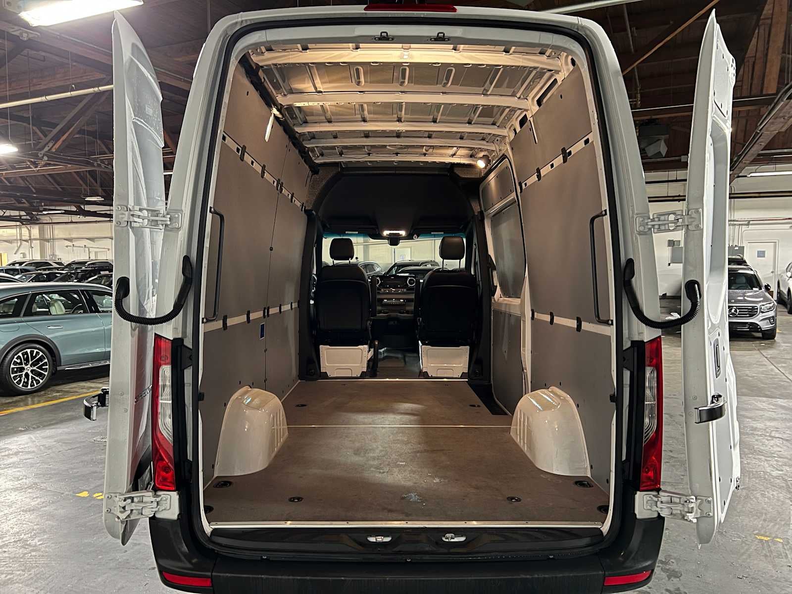 2025 Mercedes-Benz Sprinter Cargo Van 2500 Standard Roof I4 Diesel 144 RWD