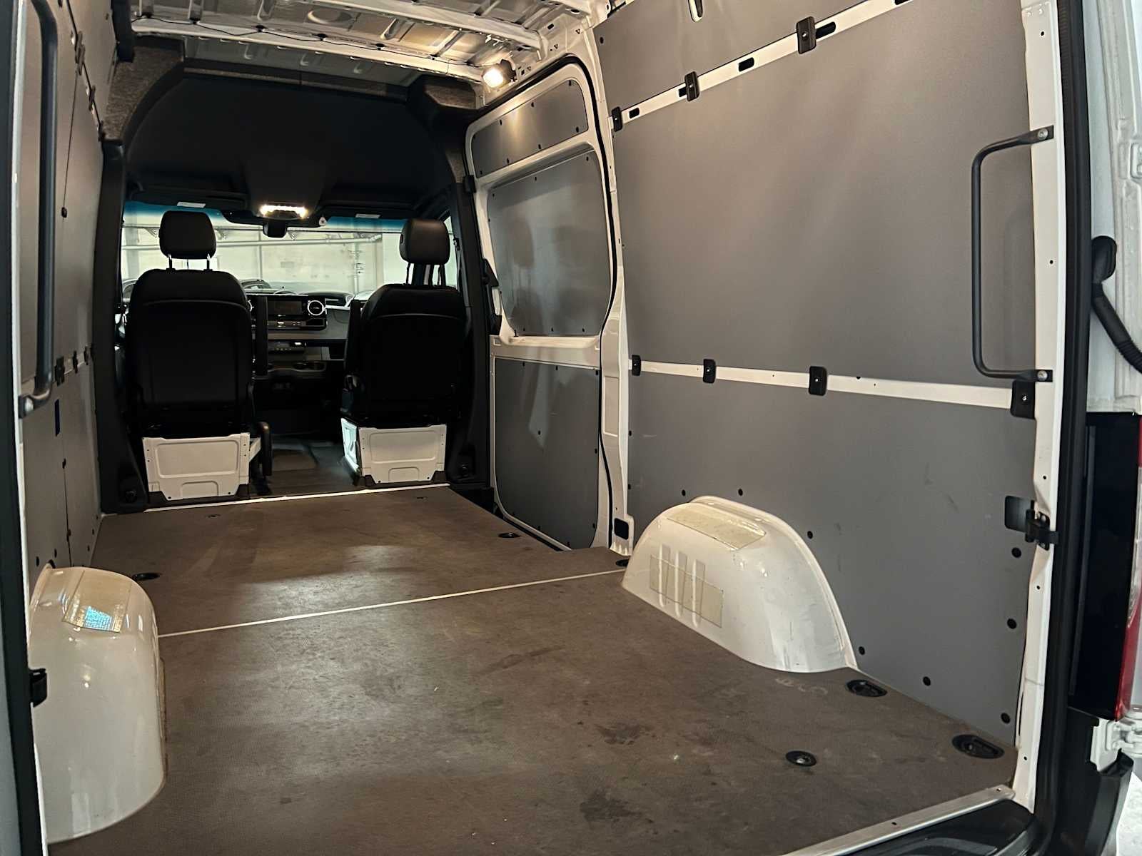 2025 Mercedes-Benz Sprinter Cargo Van 2500 Standard Roof I4 Diesel 144 RWD