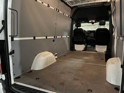 2025 Mercedes-Benz Sprinter Cargo Van 2500 Standard Roof I4 Diesel 144 RWD