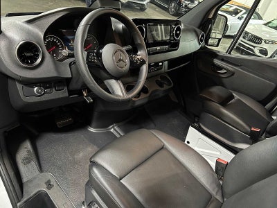 2025 Mercedes-Benz Sprinter Cargo Van 2500 Standard Roof I4 Diesel 144 RWD