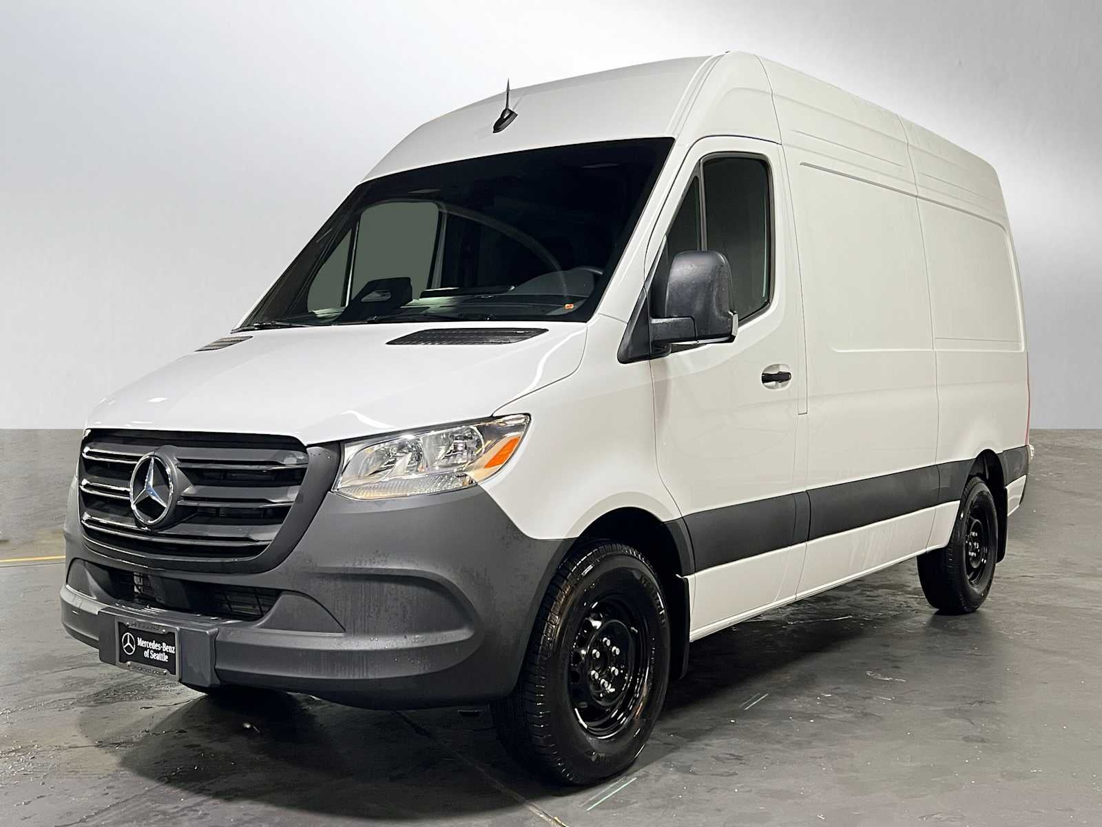 2025 Mercedes-Benz Sprinter Cargo Van 2500 Standard Roof I4 Diesel 144 RWD