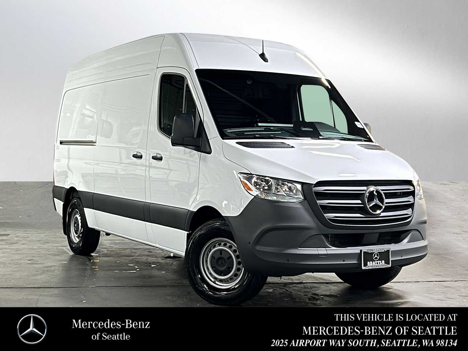 2025 Mercedes-Benz Sprinter Cargo Van 2500 Standard Roof I4 Diesel 144" RWD