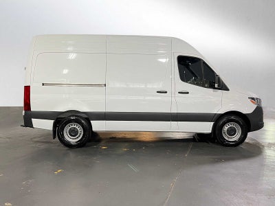 2025 Mercedes-Benz Sprinter Cargo Van 2500 Standard Roof I4 Diesel 144" RWD