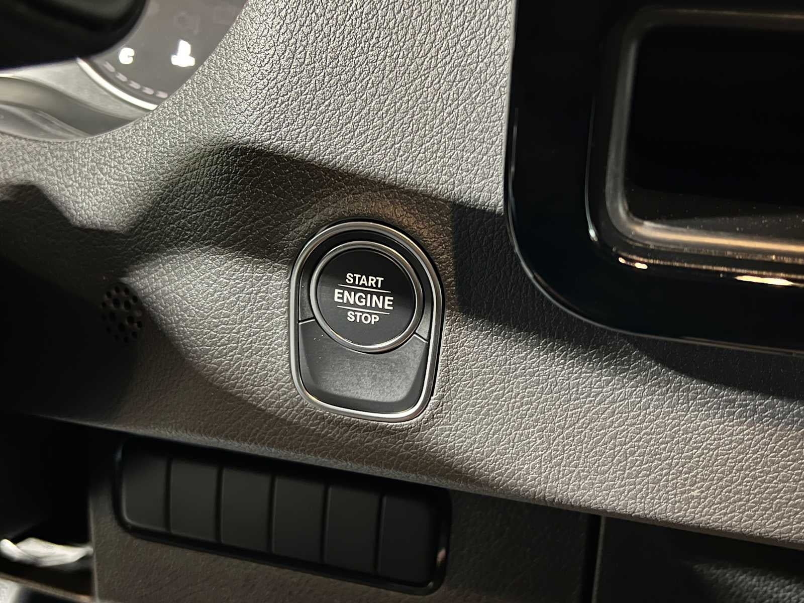 2025 Mercedes-Benz Sprinter Cargo Van 2500 Standard Roof I4 Diesel 144" RWD