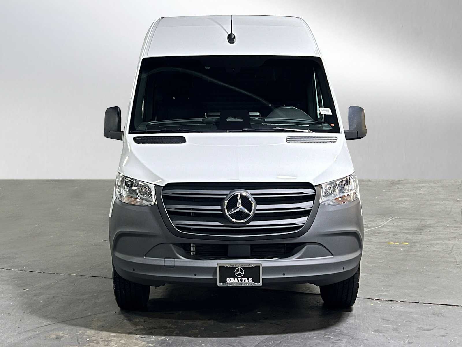 2025 Mercedes-Benz Sprinter Cargo Van 2500 Standard Roof I4 Diesel 144" RWD