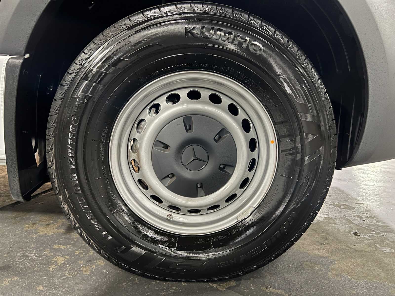 2025 Mercedes-Benz Sprinter Cargo Van 2500 Standard Roof I4 Diesel 144" RWD