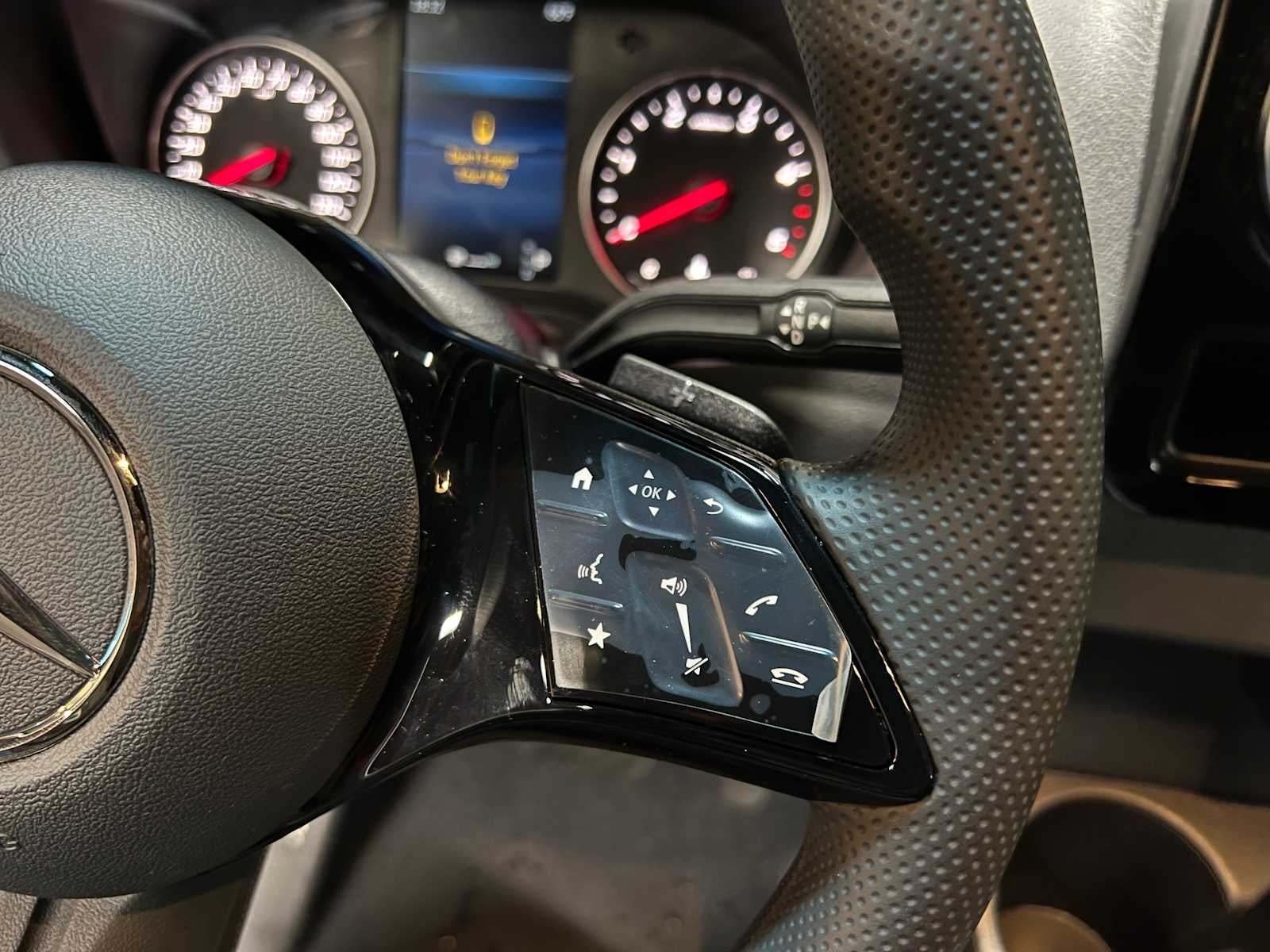 2025 Mercedes-Benz Sprinter Cargo Van 2500 Standard Roof I4 Diesel 144" RWD