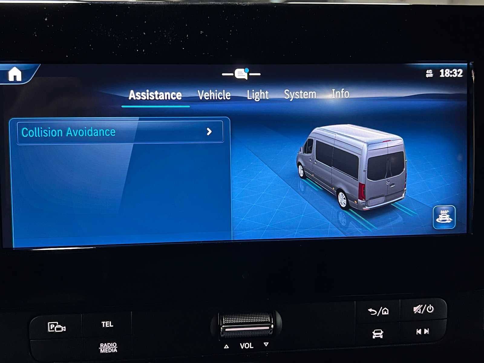 2025 Mercedes-Benz Sprinter Cargo Van 2500 Standard Roof I4 Diesel 144" RWD