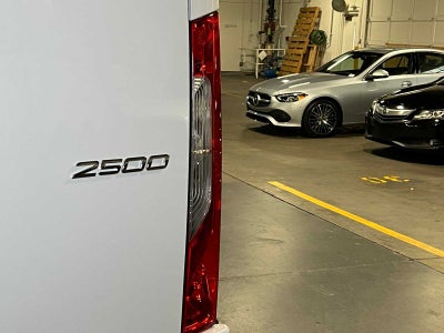 2025 Mercedes-Benz Sprinter Cargo Van 2500 Standard Roof I4 Diesel 144" RWD
