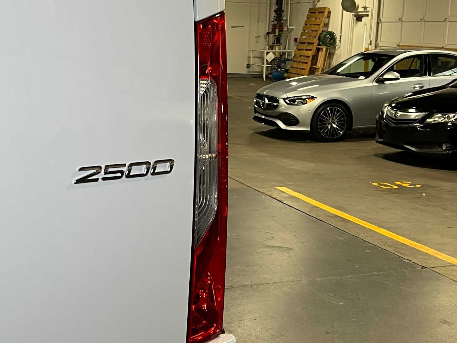 2025 Mercedes-Benz Sprinter Cargo Van 2500 Standard Roof I4 Diesel 144" RWD