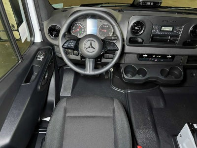 2025 Mercedes-Benz Sprinter Cargo Van 2500 Standard Roof I4 Diesel 144" RWD