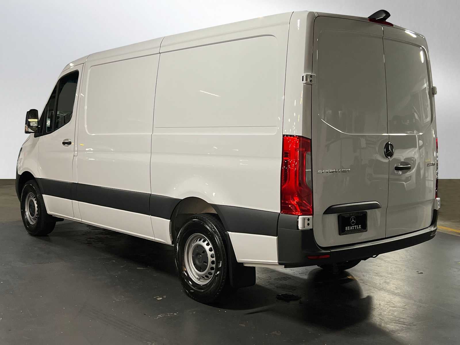 2025 Mercedes-Benz Sprinter Cargo Van 2500 Standard Roof I4 Diesel 144" RWD