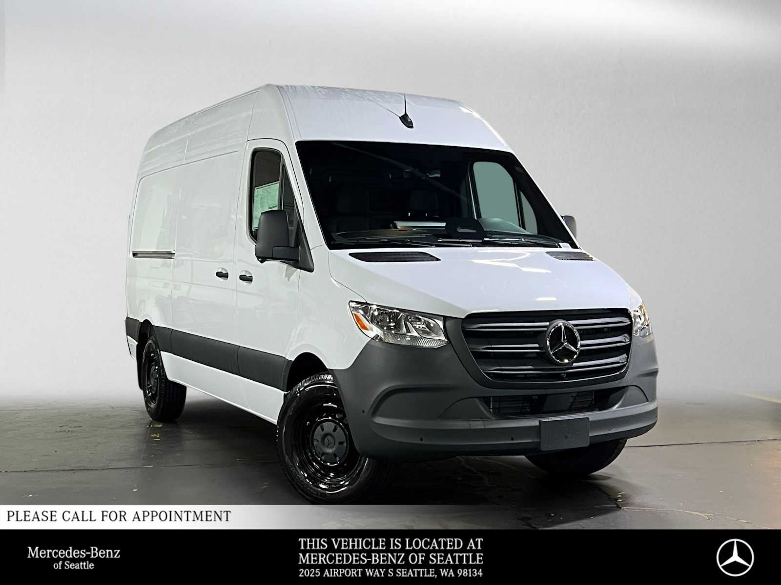 2026 Mercedes-Benz Sprinter Cargo 2500 Standard Roof I4 Diesel 144 RWD