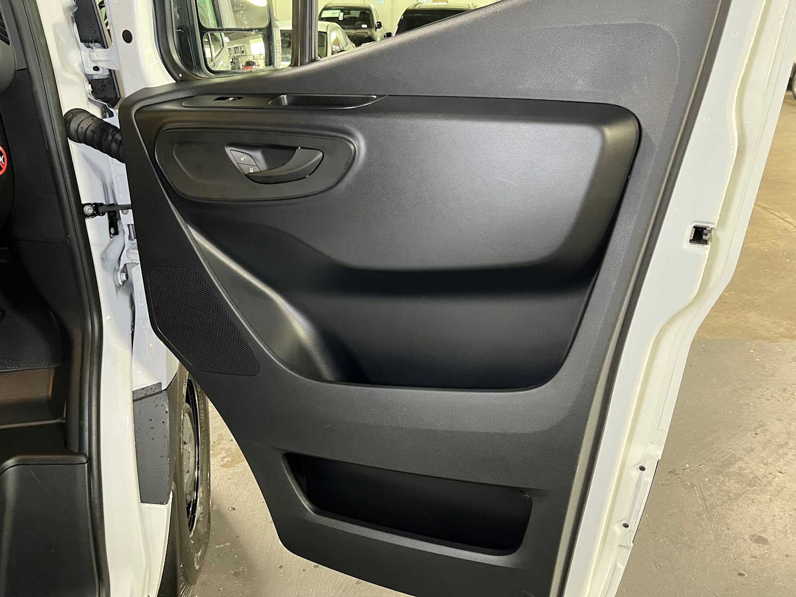 2026 Mercedes-Benz Sprinter Cargo 2500 Standard Roof I4 Diesel 144 RWD