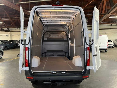 2026 Mercedes-Benz Sprinter Cargo 2500 Standard Roof I4 Diesel 144 RWD