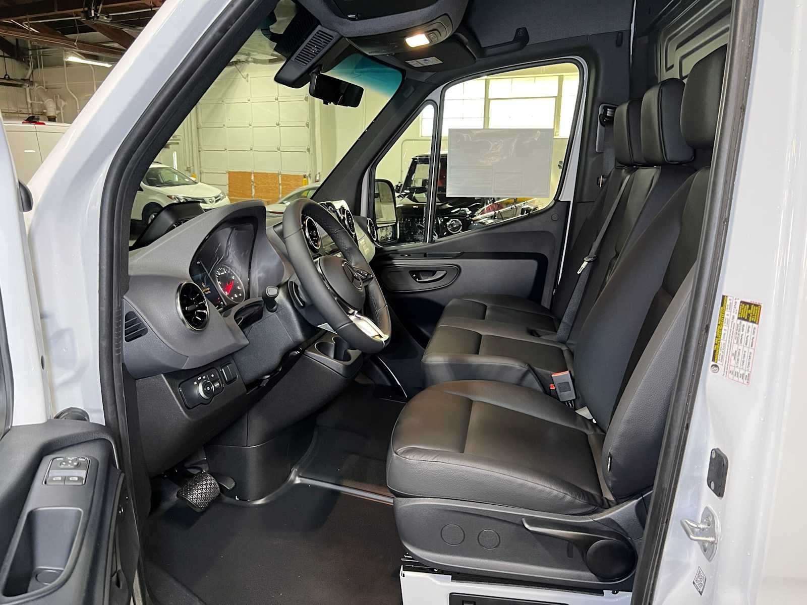 2026 Mercedes-Benz Sprinter Cargo 2500 Standard Roof I4 Diesel 144 RWD
