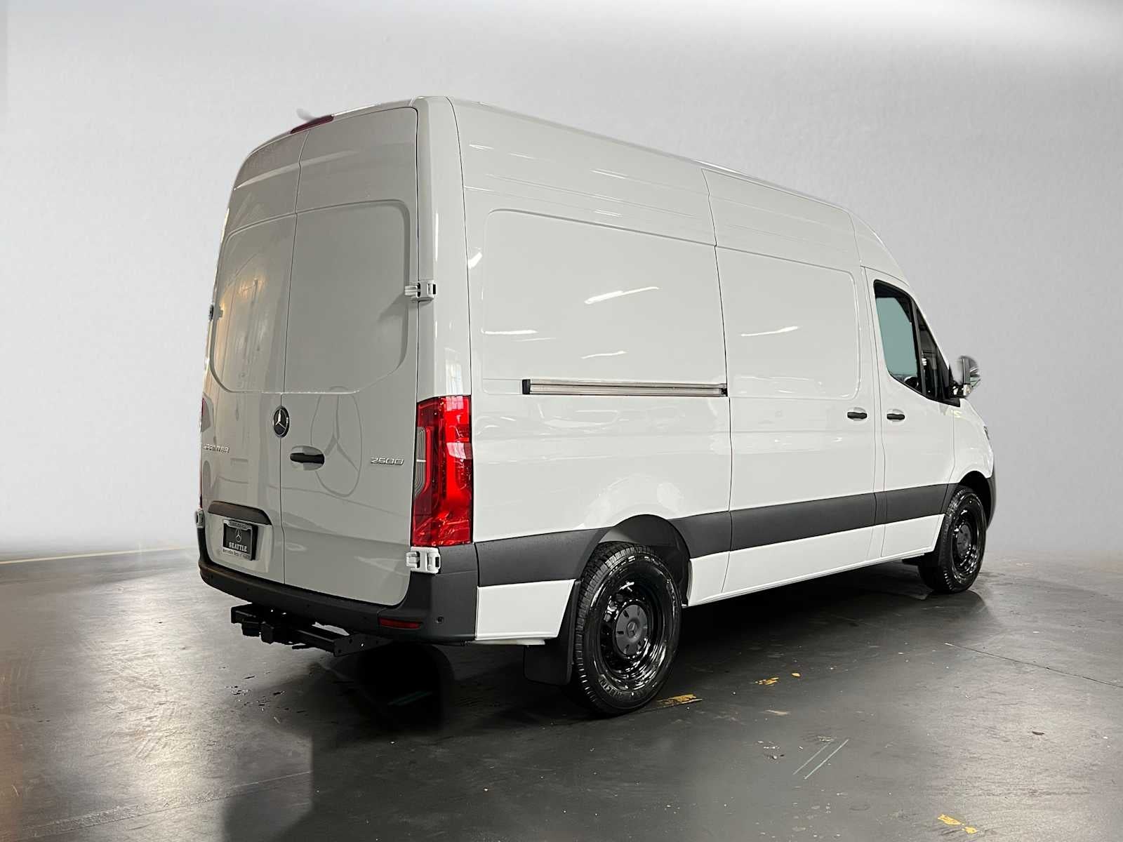2026 Mercedes-Benz Sprinter Cargo 2500 Standard Roof I4 Diesel 144 RWD
