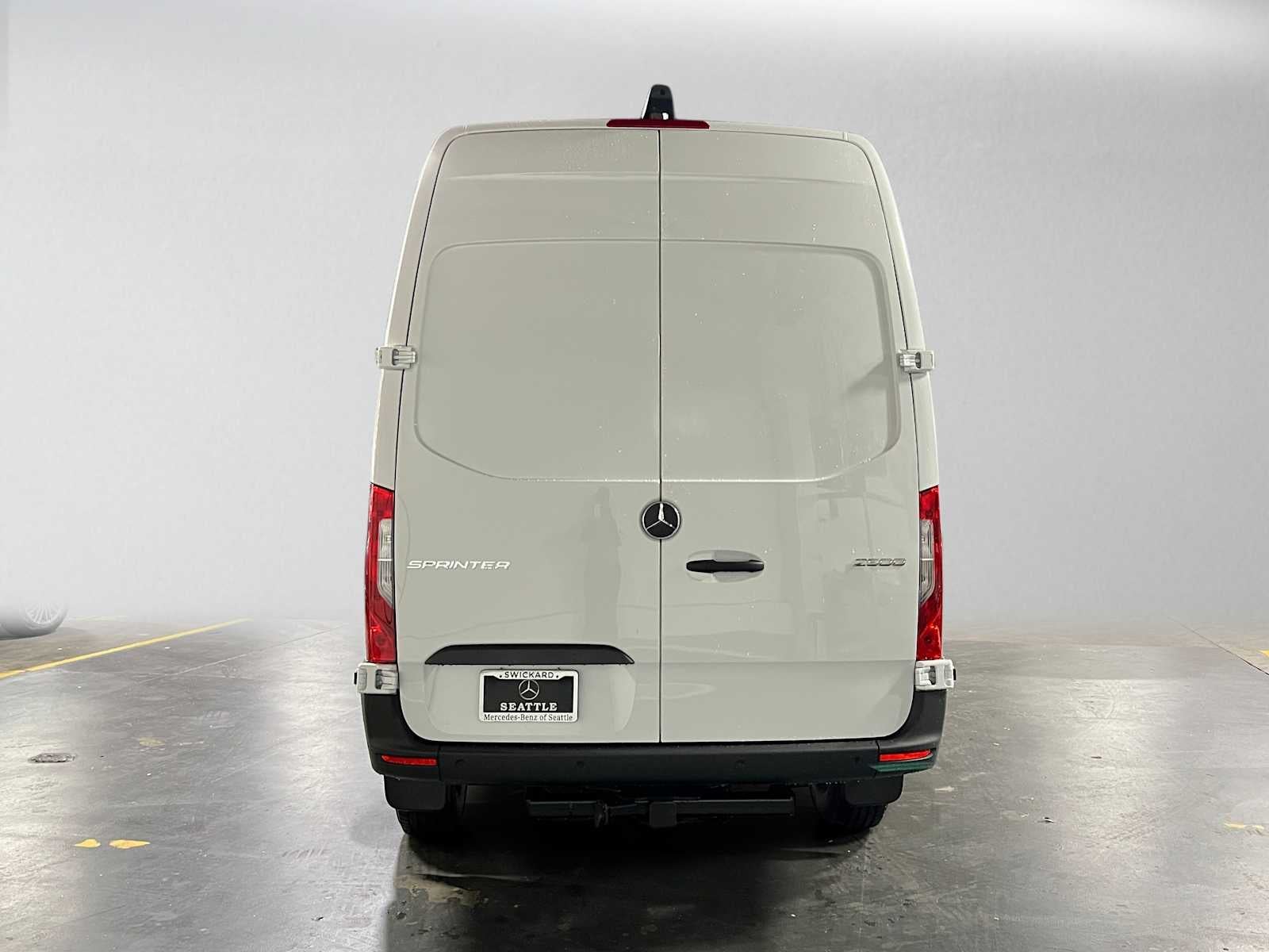 2026 Mercedes-Benz Sprinter Cargo 2500 Standard Roof I4 Diesel 144 RWD