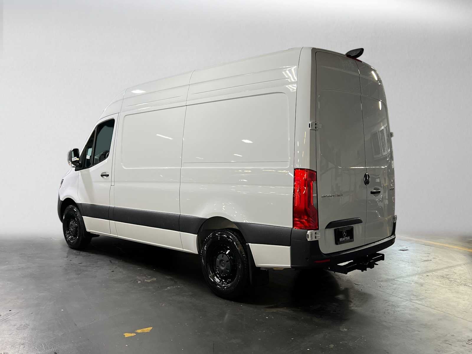 2026 Mercedes-Benz Sprinter Cargo 2500 Standard Roof I4 Diesel 144 RWD