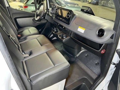 2026 Mercedes-Benz Sprinter Cargo 2500 Standard Roof I4 Diesel 144 RWD