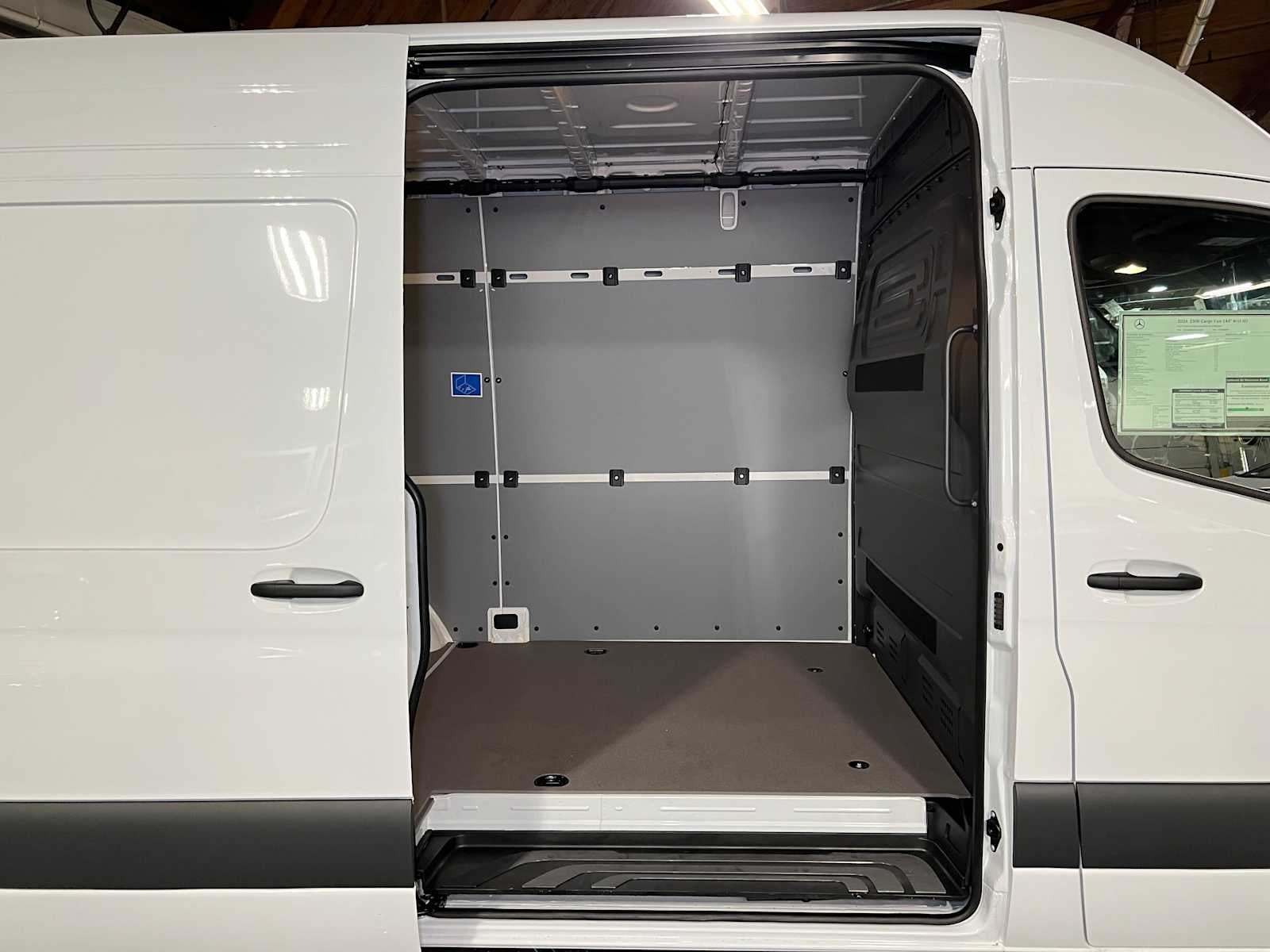 2026 Mercedes-Benz Sprinter Cargo 2500 Standard Roof I4 Diesel 144 RWD