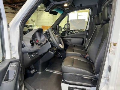 2026 Mercedes-Benz Sprinter Cargo 2500 Standard Roof I4 Diesel 144 RWD