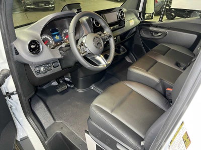 2026 Mercedes-Benz Sprinter Cargo 2500 Standard Roof I4 Diesel 144 RWD