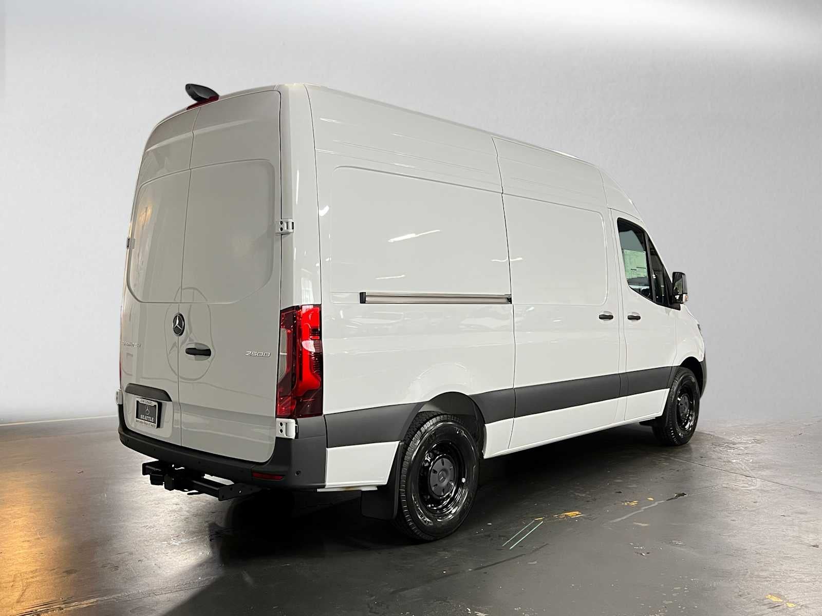 2026 Mercedes-Benz Sprinter Cargo 2500 Standard Roof I4 Diesel 144 RWD