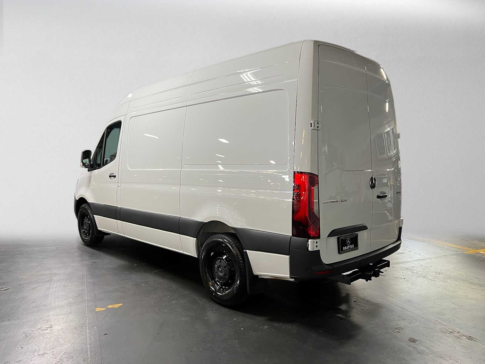 2026 Mercedes-Benz Sprinter Cargo 2500 Standard Roof I4 Diesel 144 RWD