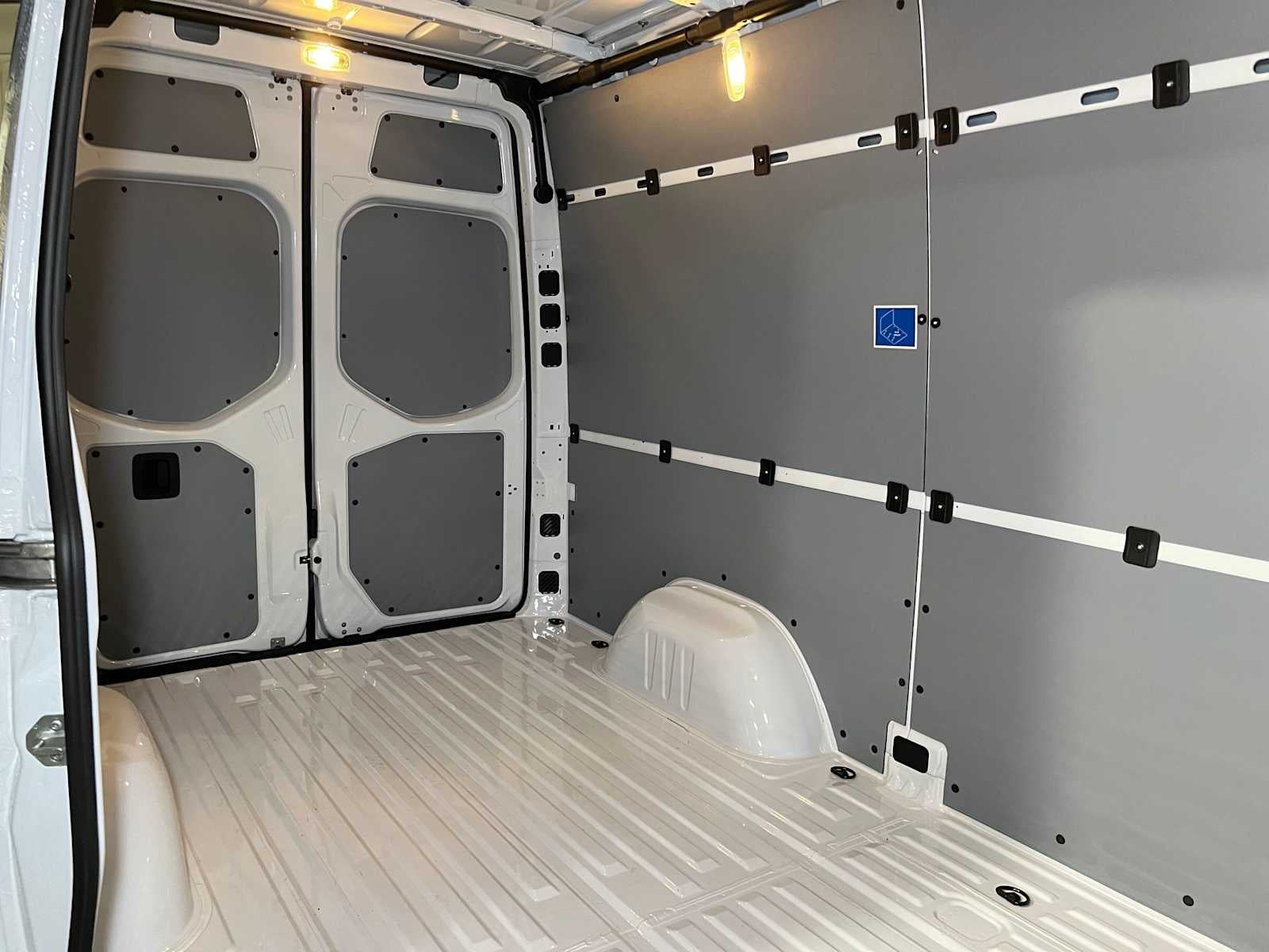 2026 Mercedes-Benz Sprinter Cargo 2500 Standard Roof I4 Diesel 144 RWD