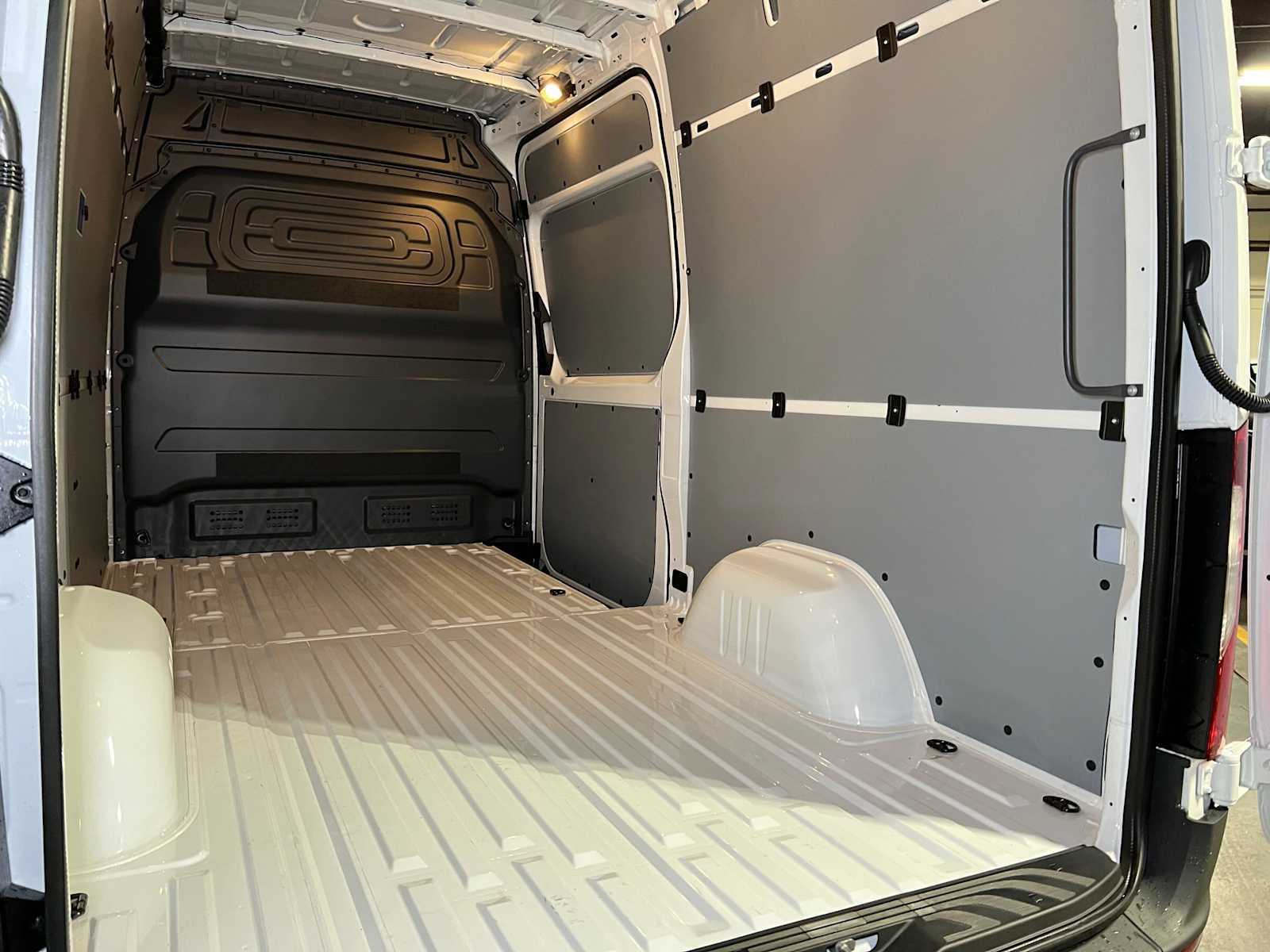 2026 Mercedes-Benz Sprinter Cargo 2500 Standard Roof I4 Diesel 144 RWD