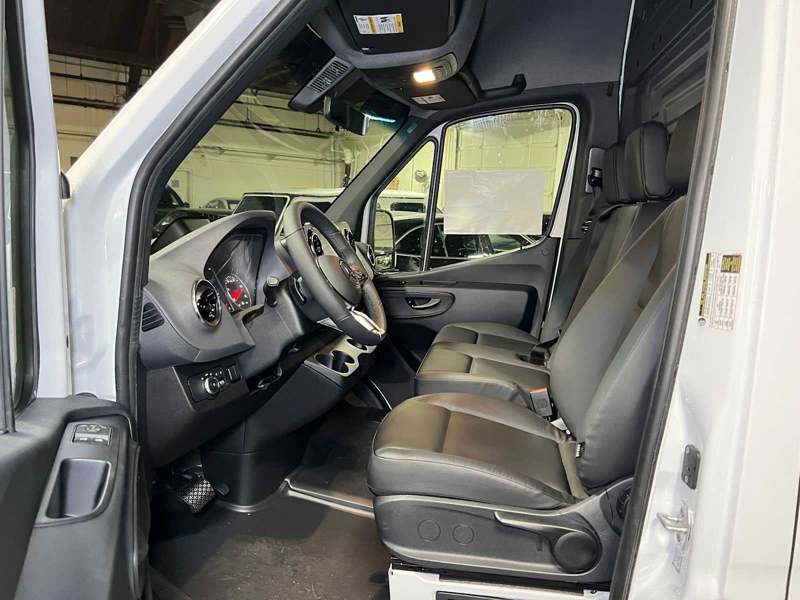 2026 Mercedes-Benz Sprinter Cargo 2500 Standard Roof I4 Diesel 144 RWD